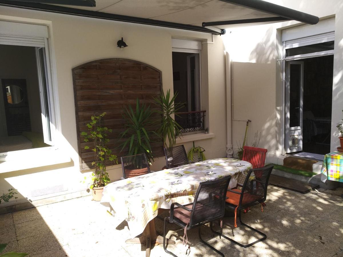 Cosy Rare 2 Bedroom Apartment Around A Private Garden Neuilly-sur-Seine Exteriör bild