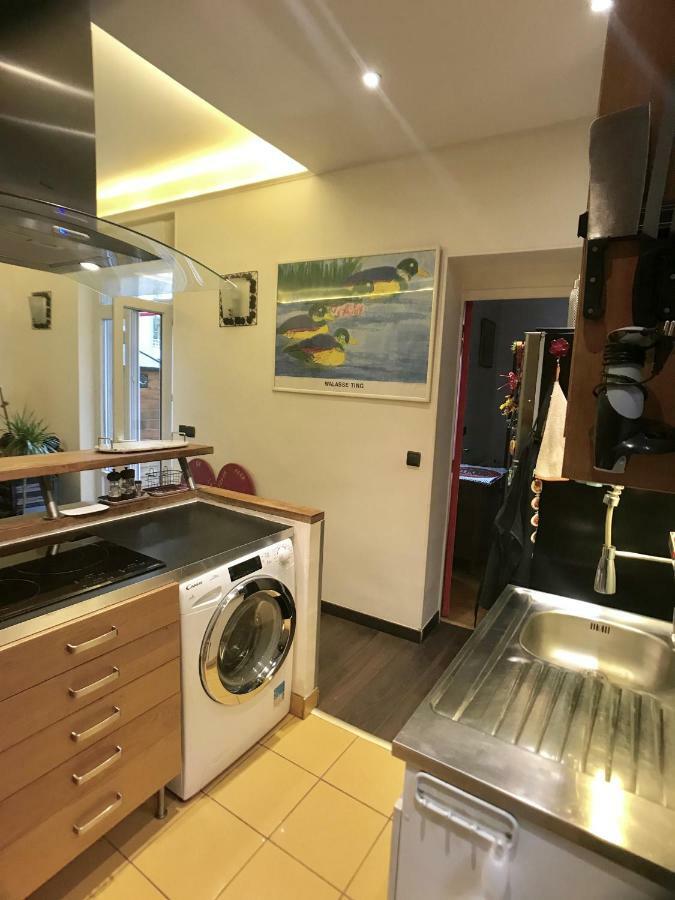 Cosy Rare 2 Bedroom Apartment Around A Private Garden Neuilly-sur-Seine Exteriör bild