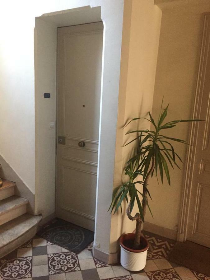 Cosy Rare 2 Bedroom Apartment Around A Private Garden Neuilly-sur-Seine Exteriör bild