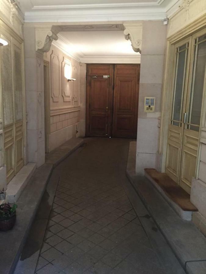 Cosy Rare 2 Bedroom Apartment Around A Private Garden Neuilly-sur-Seine Exteriör bild