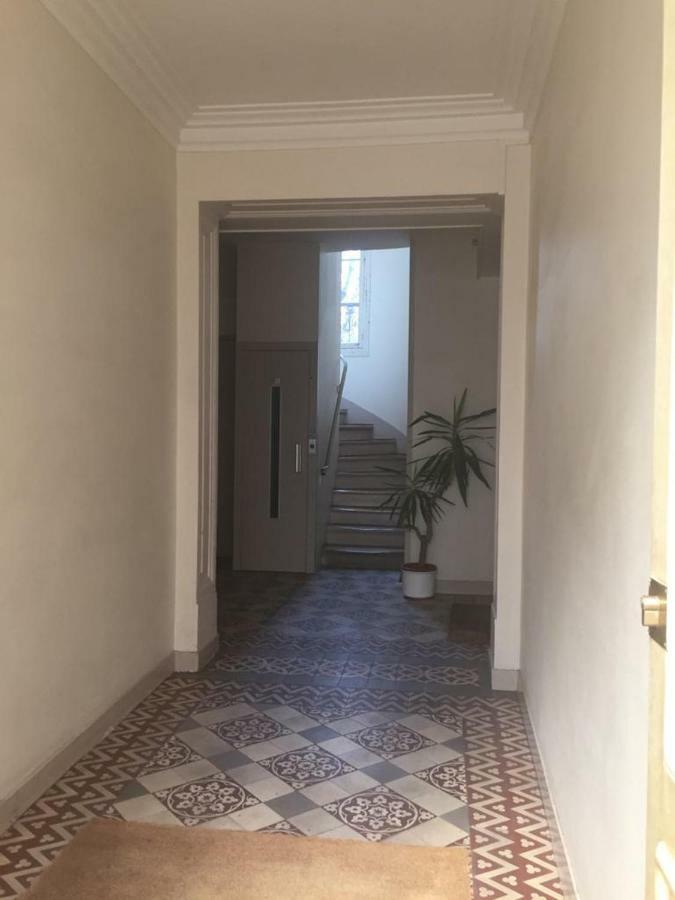 Cosy Rare 2 Bedroom Apartment Around A Private Garden Neuilly-sur-Seine Exteriör bild